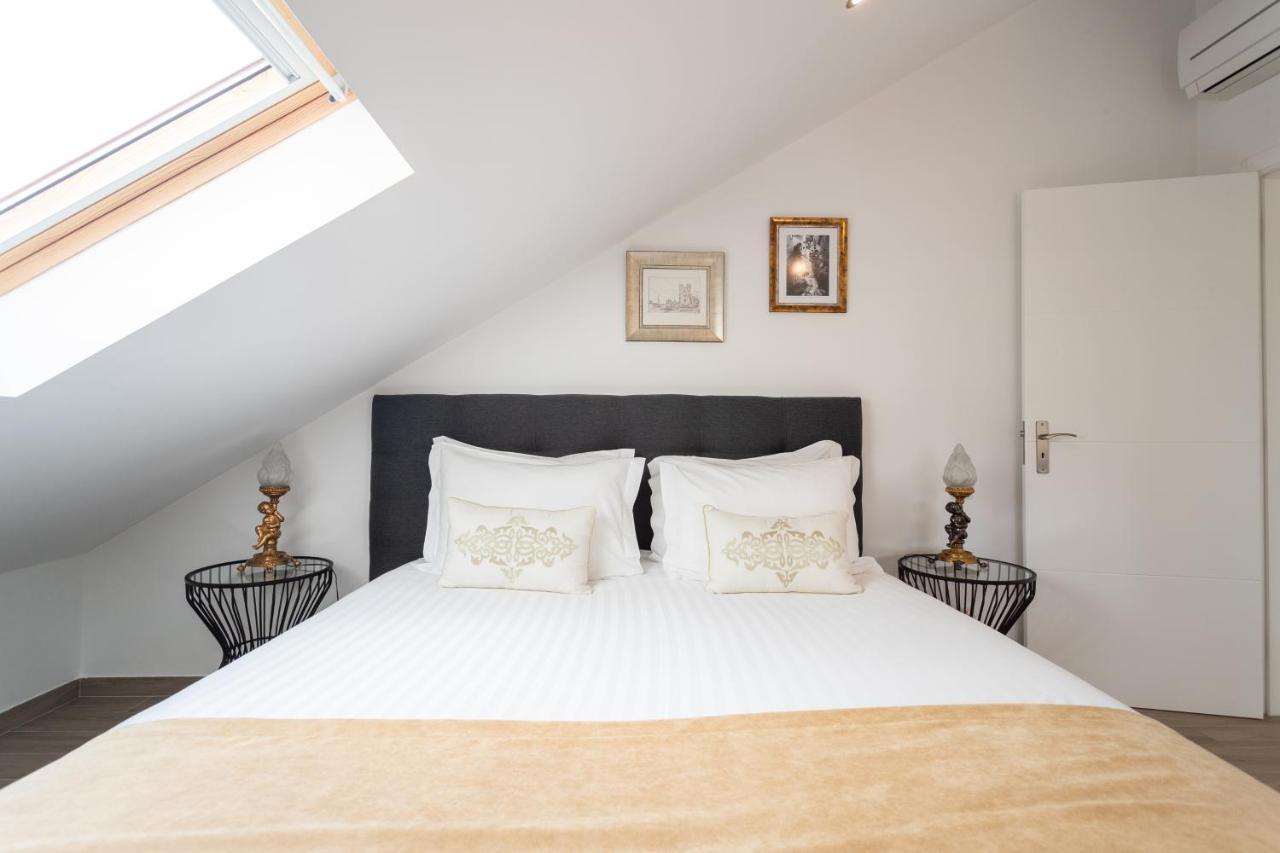 Duques Villa Luxury Guesthouse Lisbona Esterno foto