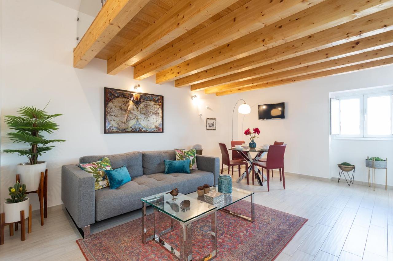 Duques Villa Luxury Guesthouse Lisbona Esterno foto