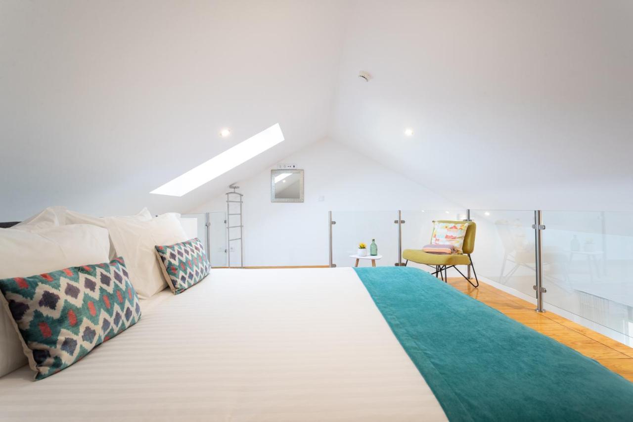 Duques Villa Luxury Guesthouse Lisbona Esterno foto